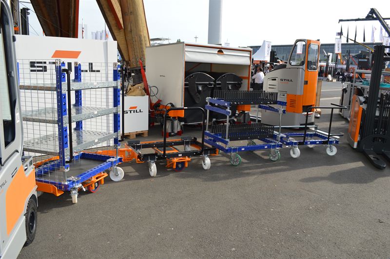 FlexQube carts with LiftRunner system
