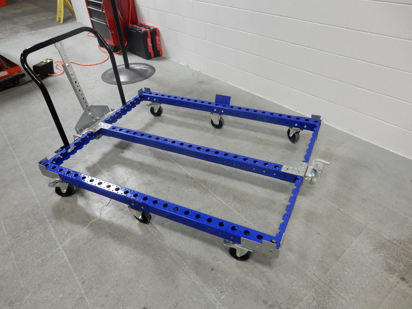 Tugger Cart – 50 x 50 inches