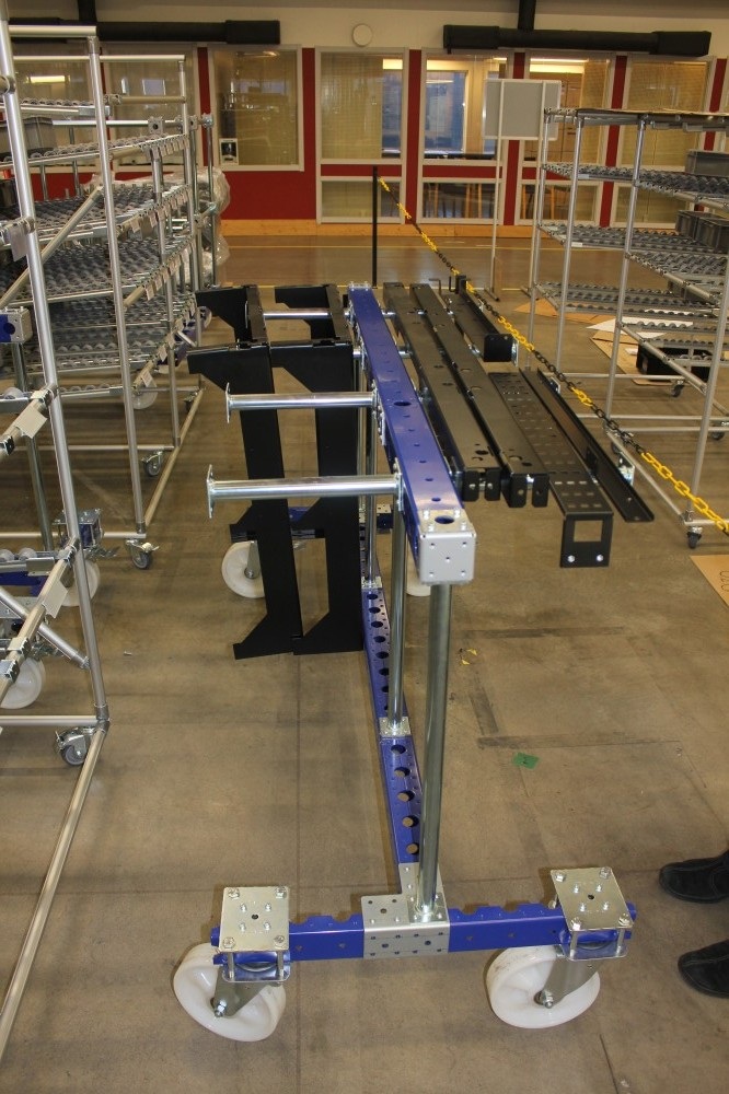 Cart for hanging