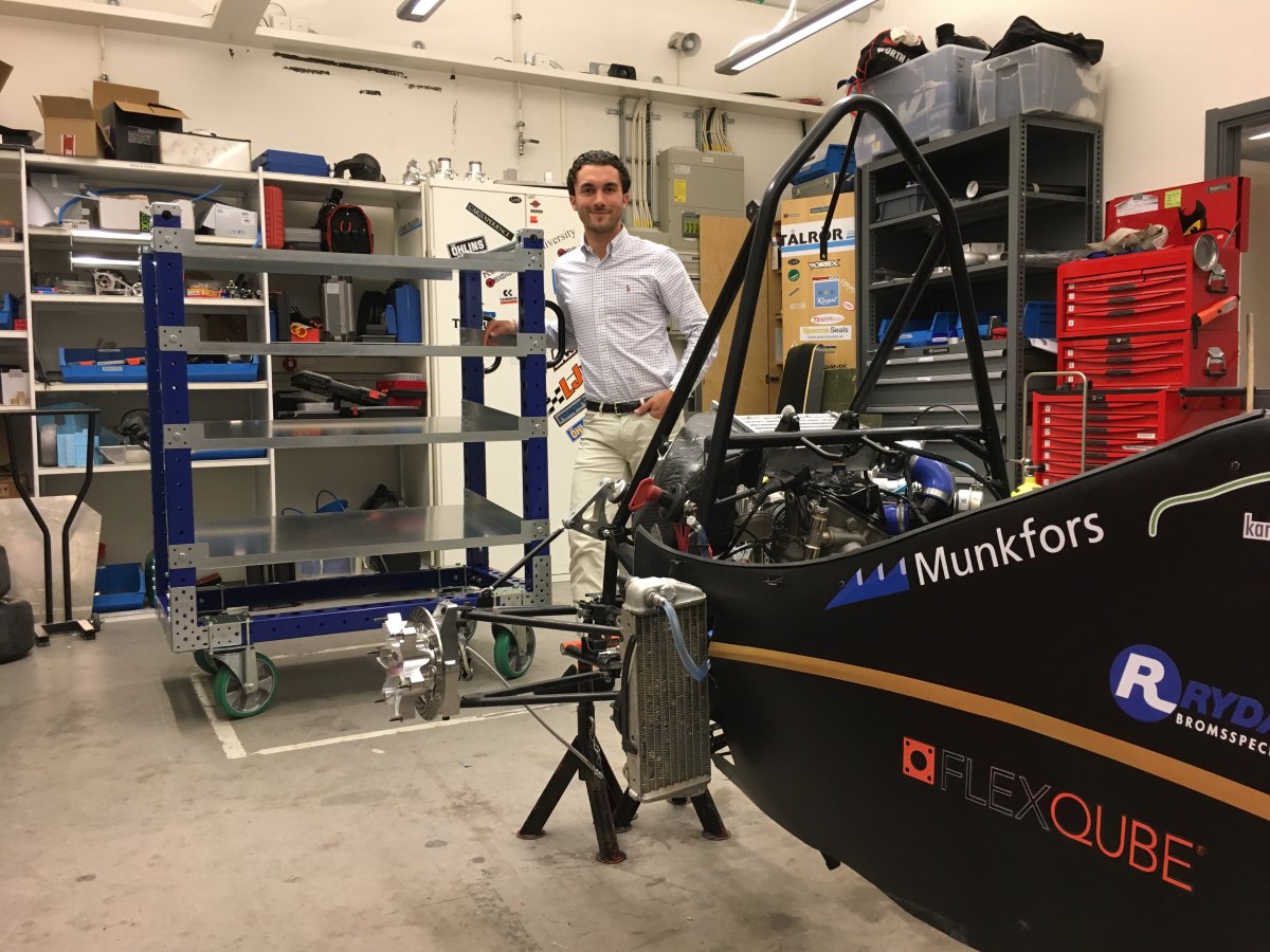 FlexQube sponsoring river racing